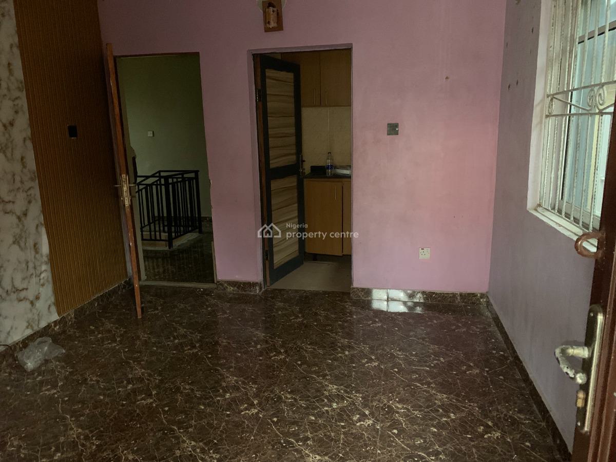 Sharp Selfcon Upstairs with Pop Finishing, Personal Prepaid Meter, Abijo Gra Ext, Ajah, Lagos, Self Contain (single Rooms) for Rent