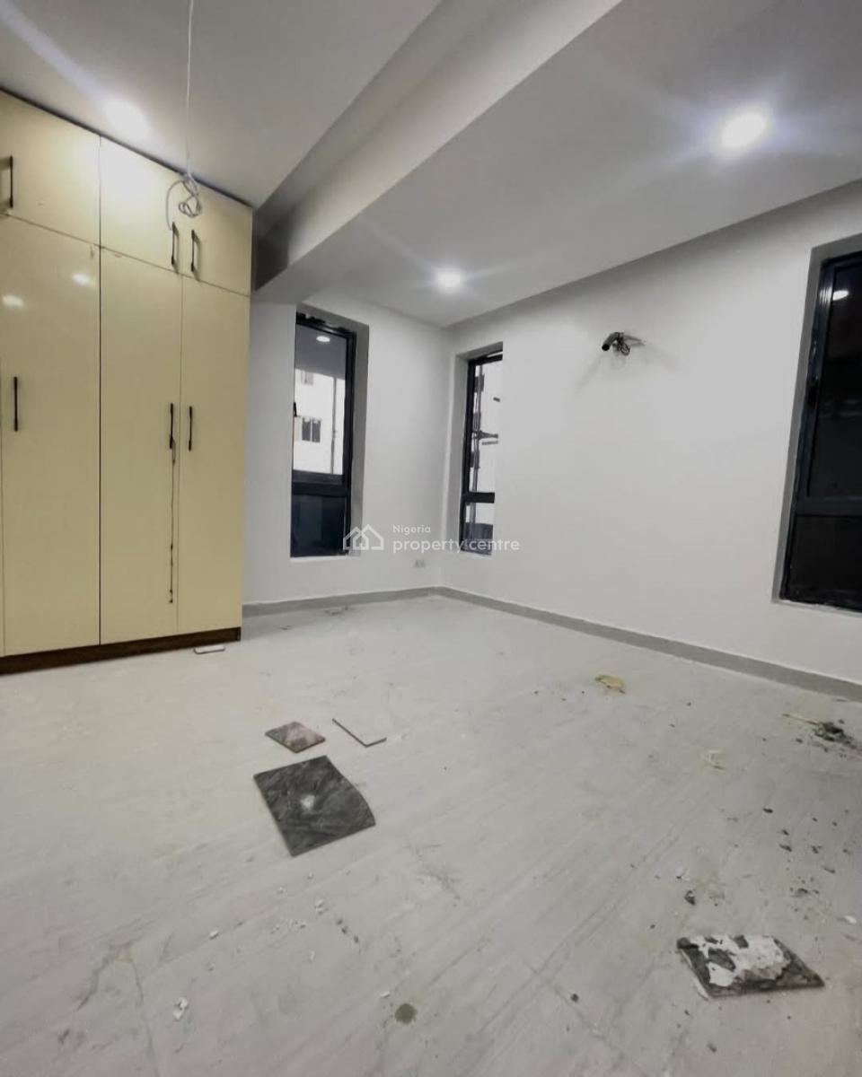Newly Built and Serviced with 24/7 Power Supply 3 Bedroom En-suite Fla, Ikate, Lekki, Lagos, Flat / Apartment for Rent