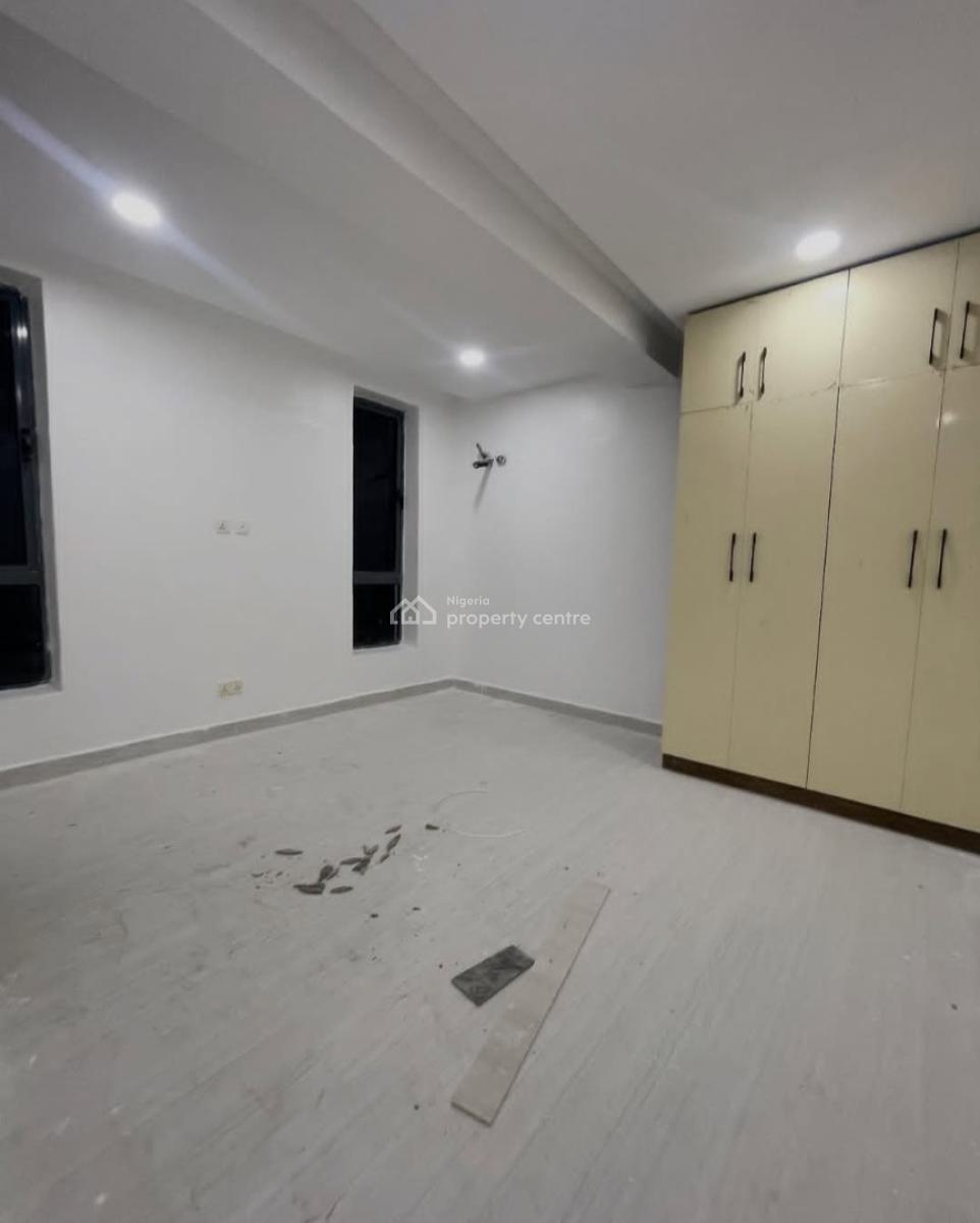 Newly Built and Serviced with 24/7 Power Supply 3 Bedroom En-suite Fla, Ikate, Lekki, Lagos, Flat / Apartment for Rent