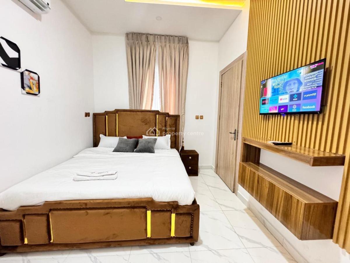 4 Bedroom Self Compound Duplex, 3a Oseni Close, Chevyview Estate Chevron, Lekki Expressway, Lekki, Lagos, Semi-detached Duplex Short Let