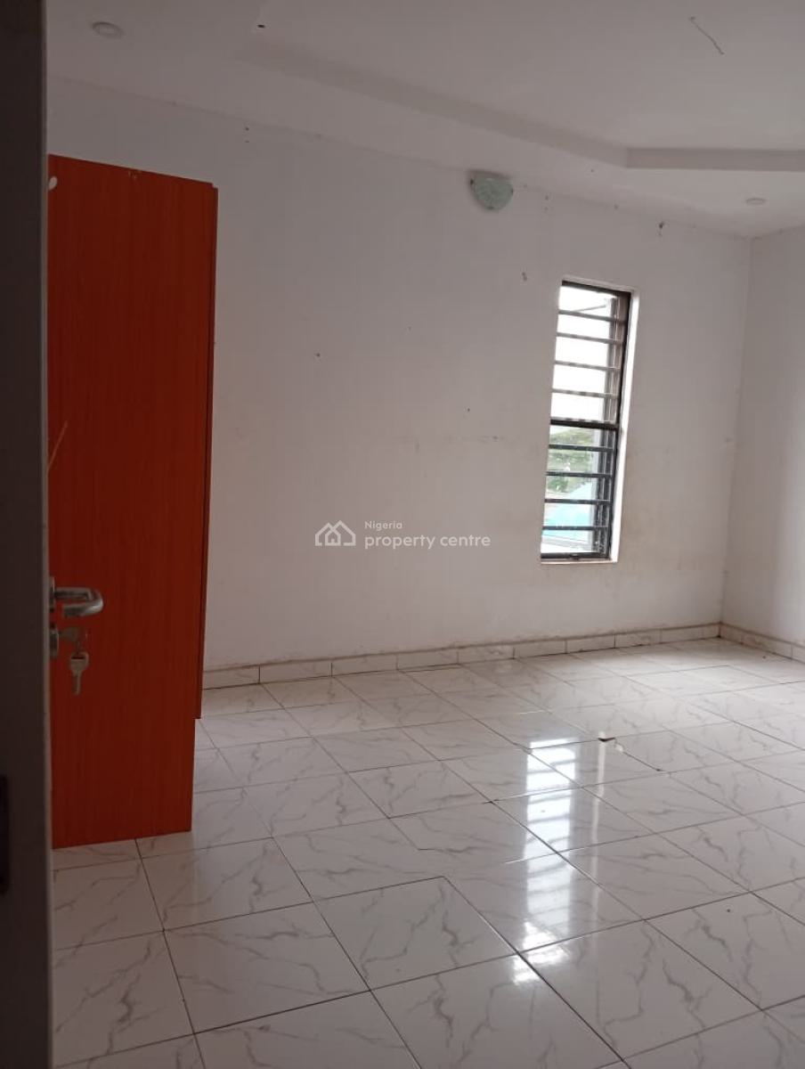 Room and Parlour Mini Flat Upstairs, Ado Road, Ajah, Lagos, Mini Flat (room and Parlour) for Rent