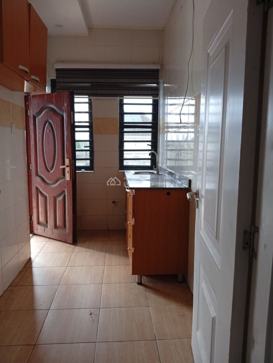 Room and Parlour Mini Flat Upstairs, Ado Road, Ajah, Lagos, Mini Flat (room and Parlour) for Rent