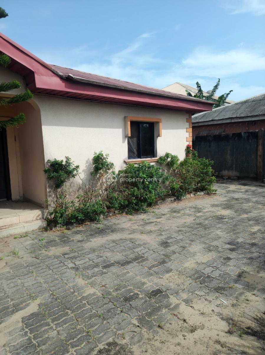 3 Bedroom and 2bedroom Bungalow on 950sqm Fenced and Gated, Eputu Ibeju Lekki, Eputu, Ibeju Lekki, Lagos, Detached Bungalow for Sale