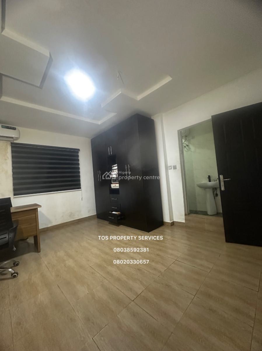 Lovely 3 Bedroom Flat for Commercial/residential, Sabo-alagomeji, Alagomeji, Yaba, Lagos, Flat / Apartment for Rent
