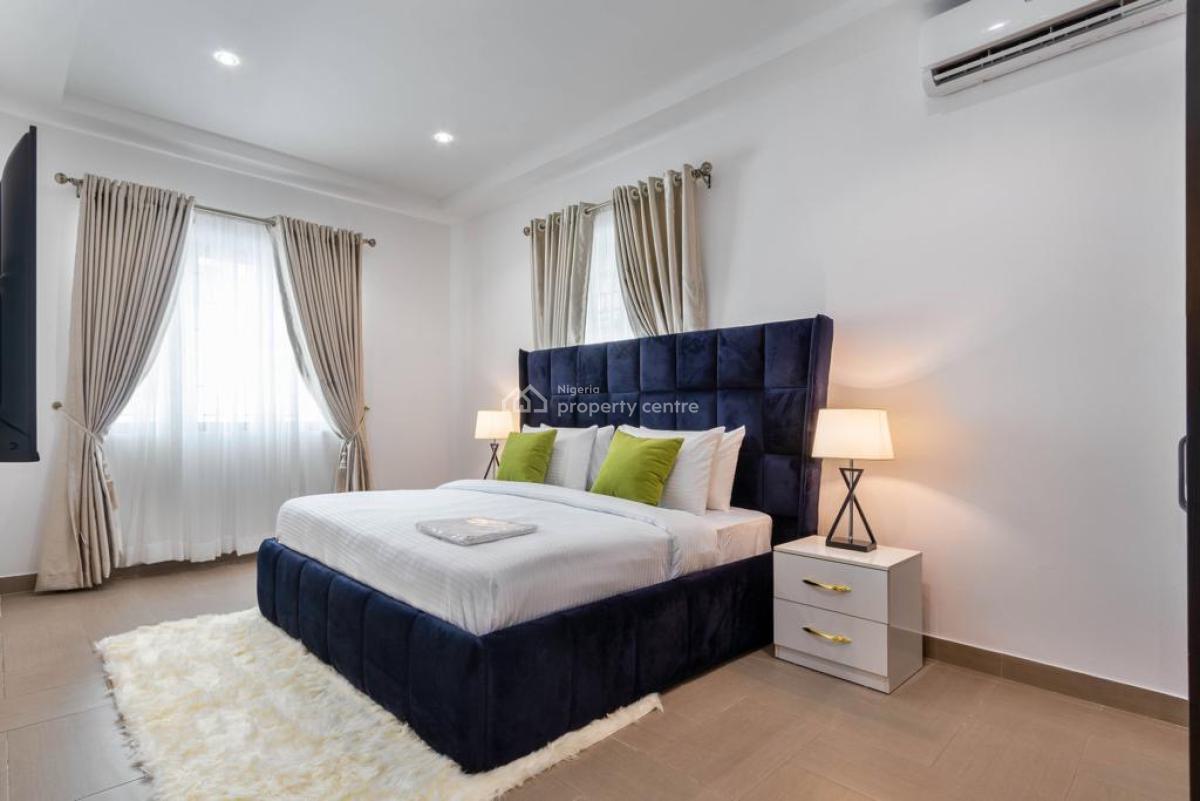 Beautiful 2 Bedroom Apartment with Snooker Board, 19c Bashorun Okusanya Street, Off Admiralty Way, Lekki Phase 1, Lekki, Lagos, Flat / Apartment Short Let