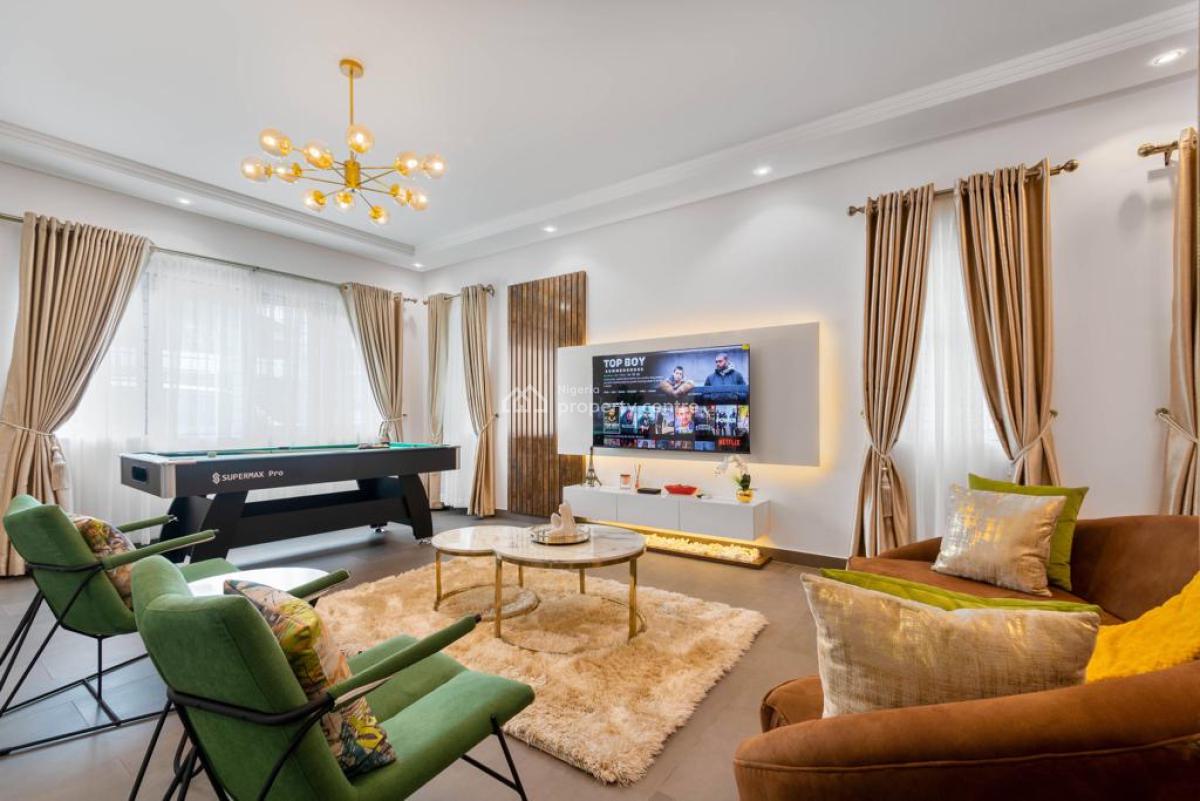 Cozy and Spacious 3 Bedroom Apartment with Snooker Board, 19c Bashorun Okusanya Street, Off Admiralty, Lekki Phase 1, Lekki, Lagos, Flat / Apartment Short Let