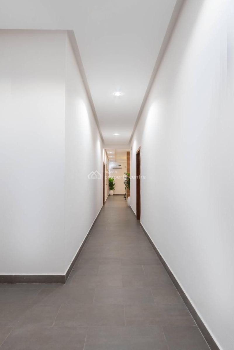 Cozy and Spacious 3 Bedroom Apartment with Snooker Board, 19c Bashorun Okusanya Street, Off Admiralty, Lekki Phase 1, Lekki, Lagos, Flat / Apartment Short Let