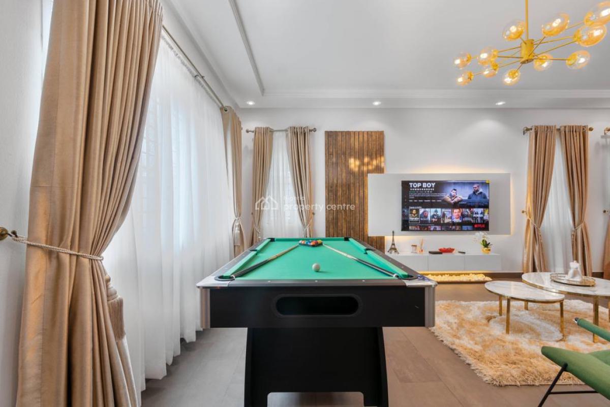 Cozy and Spacious 3 Bedroom Apartment with Snooker Board, 19c Bashorun Okusanya Street, Off Admiralty, Lekki Phase 1, Lekki, Lagos, Flat / Apartment Short Let