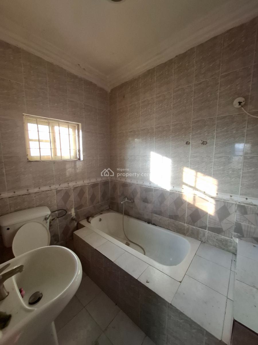 Standard 4 Bedroom Apartment with Bq, Wuye, Abuja, Flat / Apartment for Rent