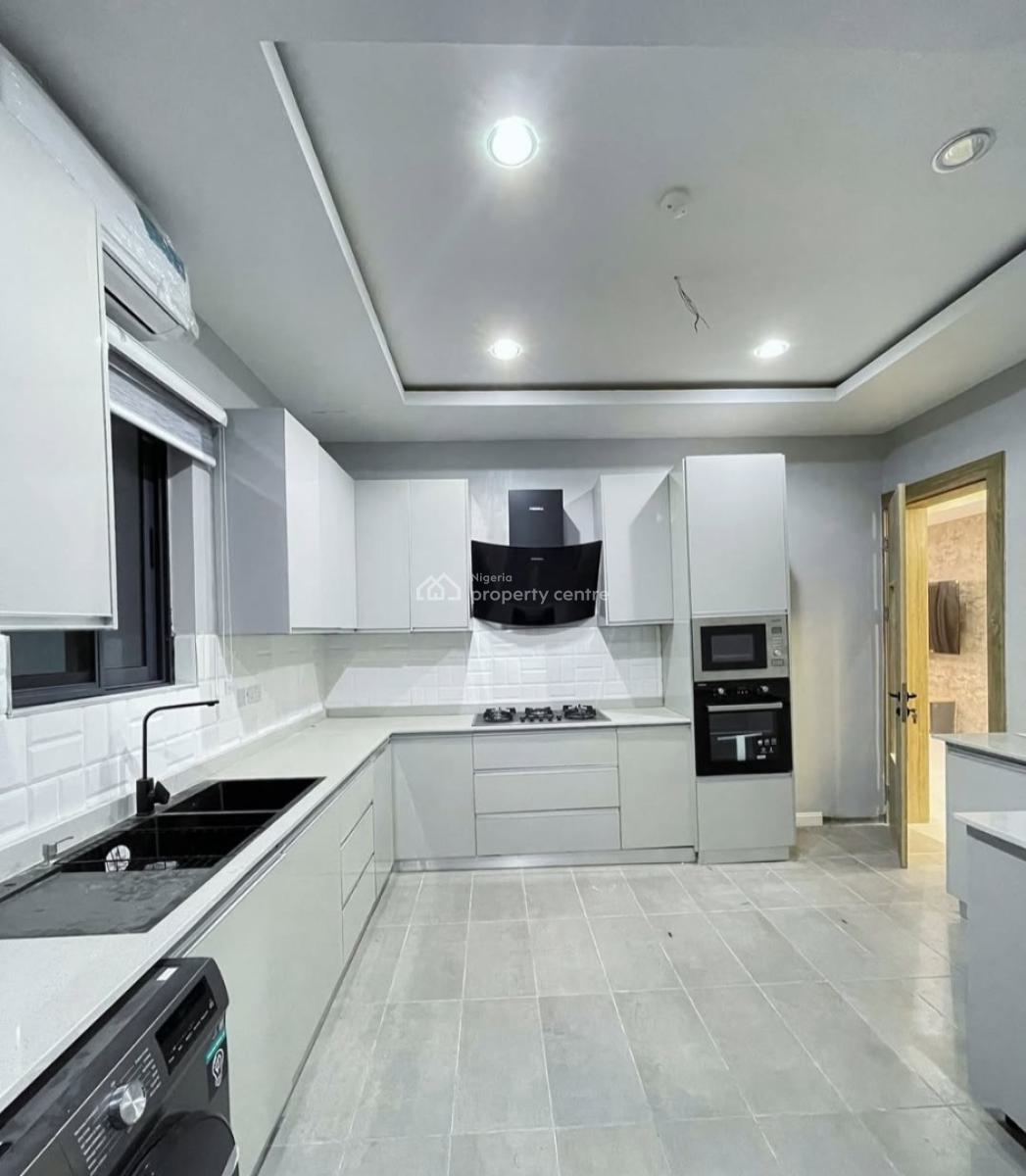 4, Lekki Phase 1, Lekki, Lagos, Terraced Duplex for Rent