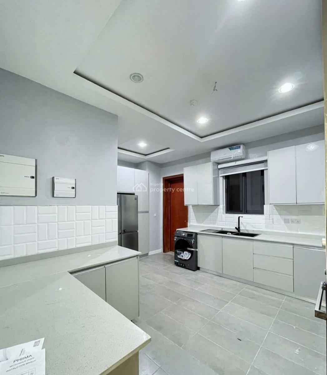 4, Lekki Phase 1, Lekki, Lagos, Terraced Duplex for Rent