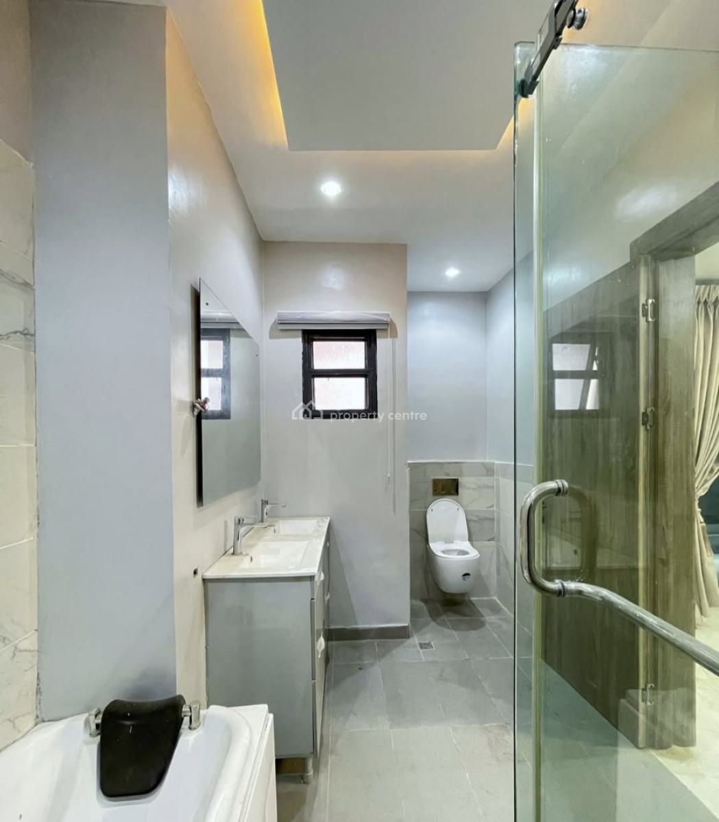 4, Lekki Phase 1, Lekki, Lagos, Terraced Duplex for Rent