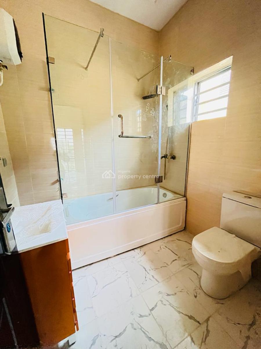 6 Bedroom Fully Detached Duplex with 2 Rooms Bq on 600sqm, Northern Foreshore Estate, Chevron, Lekki, Lagos, Detached Duplex for Sale