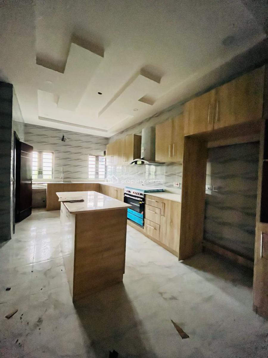 6 Bedroom Fully Detached Duplex with 2 Rooms Bq on 600sqm, Northern Foreshore Estate, Chevron, Lekki, Lagos, Detached Duplex for Sale