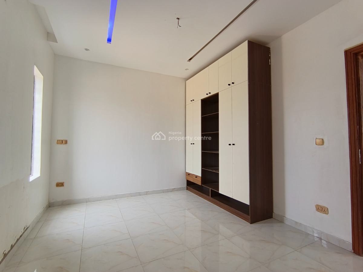a 2 Bedroom Flat, Chevron, Agungi, Lekki, Lagos, Flat / Apartment for Rent