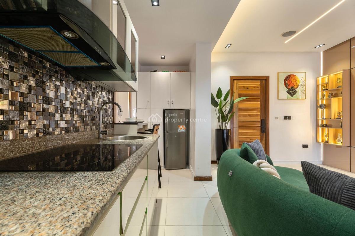 Luxury 1 Bedroom Apartment with Cinema, 10 Admiralty Way, Lekki Phase 1, Lekki Phase 1, Lekki, Lagos, Flat / Apartment Short Let