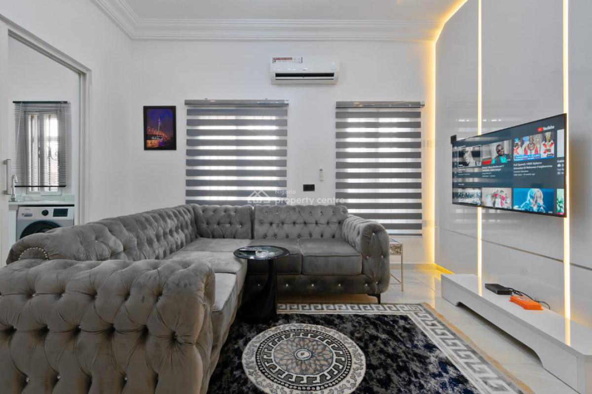 Luxury 1 Bedroom Apartment, Lekki Phase 1, Lekki, Lagos, Flat / Apartment Short Let
