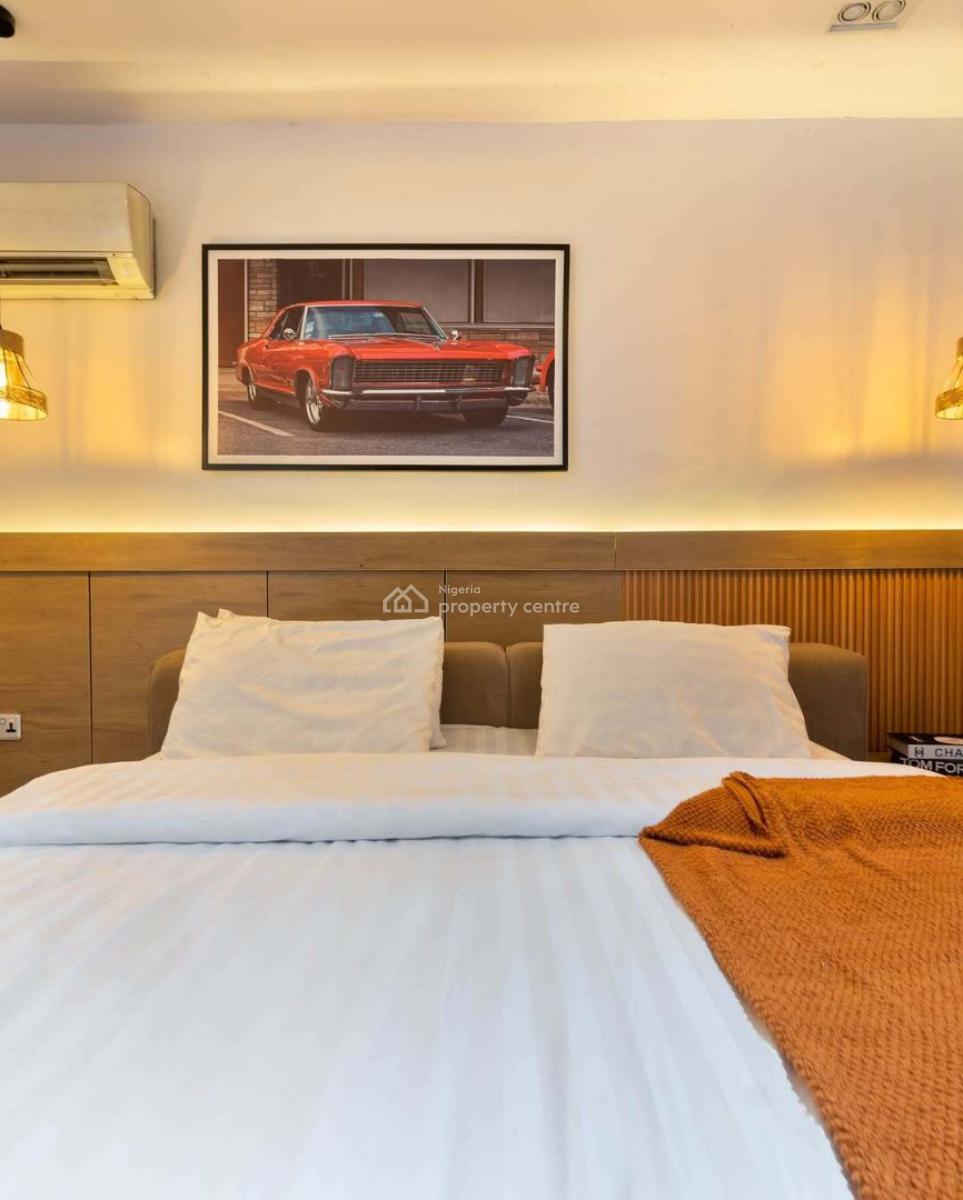 Uptown Luxury Loft -- 2 Bedroom Maisonette, Admiralty Way, Lekki Phase 1, Lekki, Lagos, Flat / Apartment Short Let