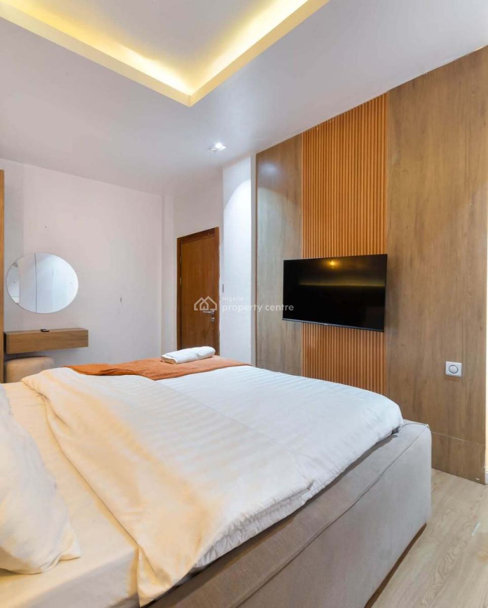 Uptown Luxury Loft -- 2 Bedroom Maisonette, Admiralty Way, Lekki Phase 1, Lekki, Lagos, Flat / Apartment Short Let