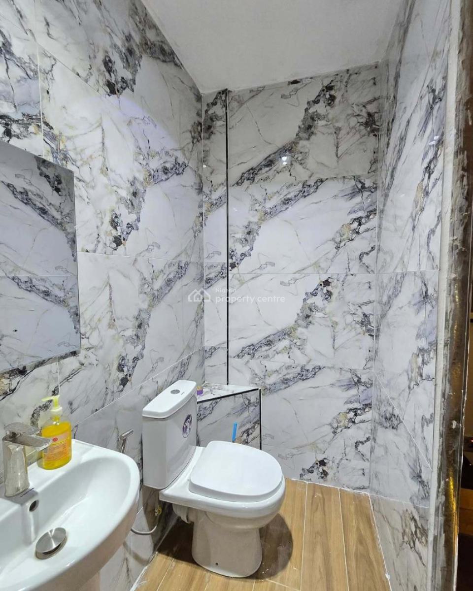 Uptown Luxury Loft -- 2 Bedroom Maisonette, Admiralty Way, Lekki Phase 1, Lekki, Lagos, Flat / Apartment Short Let