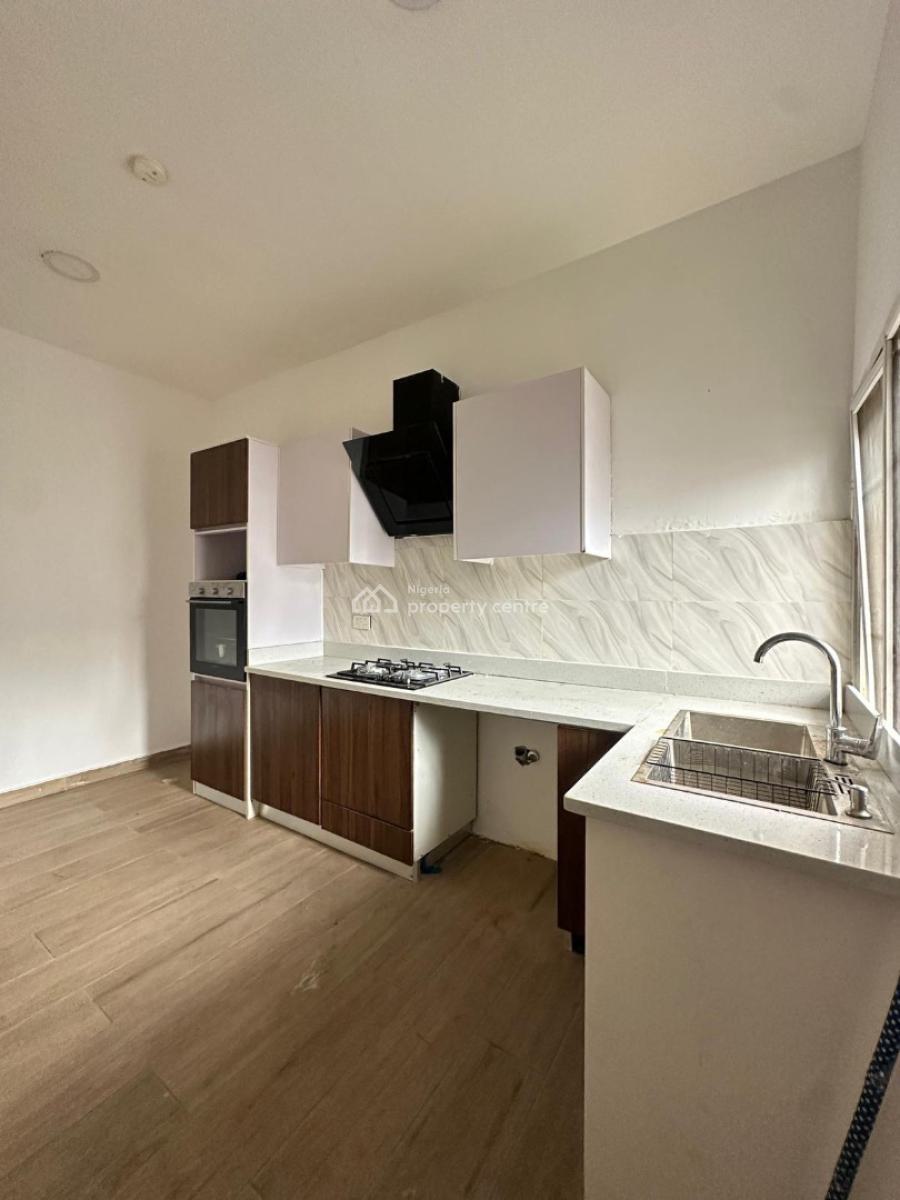 2bedroom Apartment, Lekki Phase 1, Lekki, Lagos, Flat / Apartment for Sale