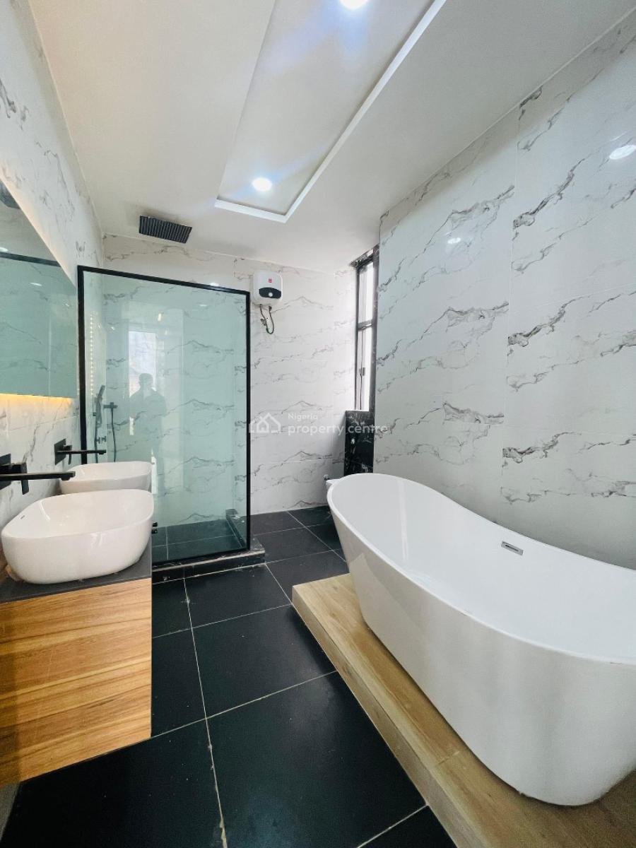 Gorgeously Perched Luxury 5 Bed Smart Home with Swimming Pool and Bq, Chevron Lekki, Lekki, Lagos, Detached Duplex for Sale