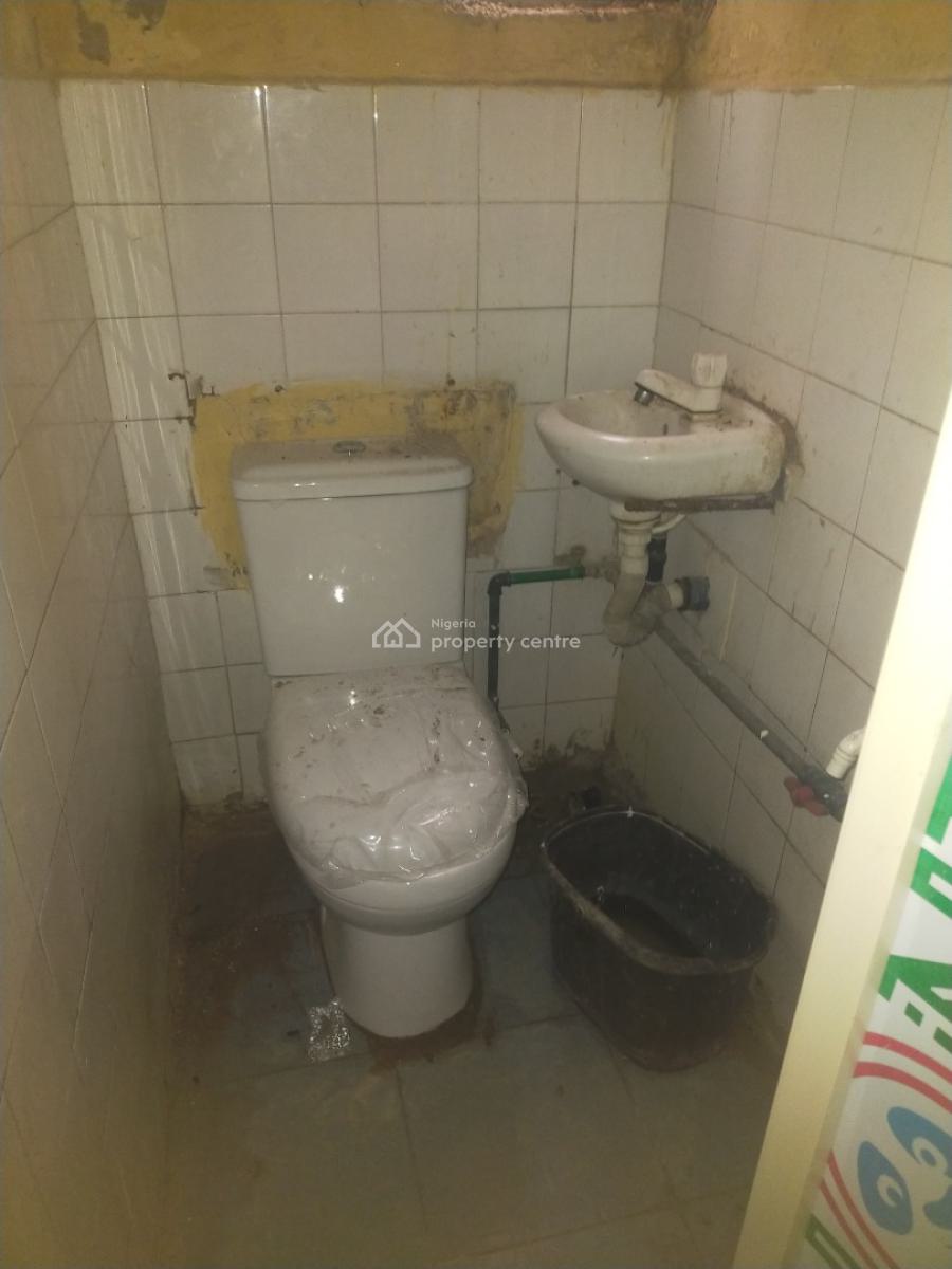 3 Bedroom Flat Up, Alapere, Ketu, Lagos, Flat / Apartment for Rent
