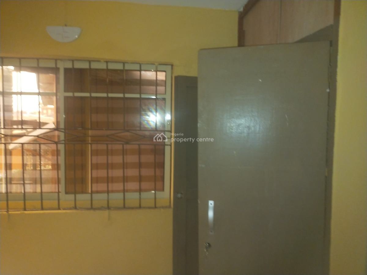 3 Bedroom Flat Up, Alapere, Ketu, Lagos, Flat / Apartment for Rent