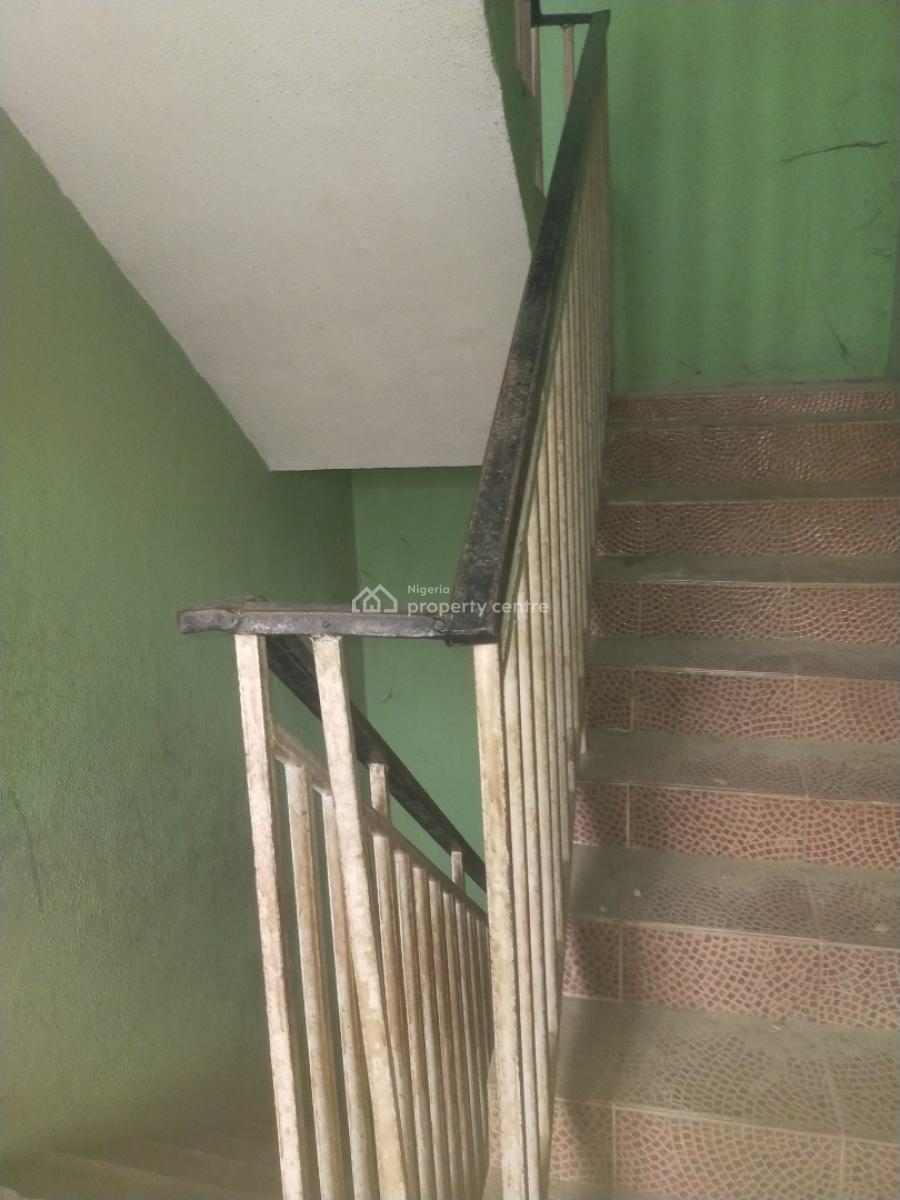 3 Bedroom Flat Upstair, Ajao Estate Isolo, Isolo, Lagos, Flat / Apartment for Rent