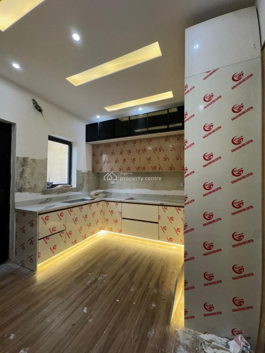 Spacious 5  Bedroom Semi-detached Duplex in a Secured Location, Idado, Lekki, Lagos, Semi-detached Duplex for Sale