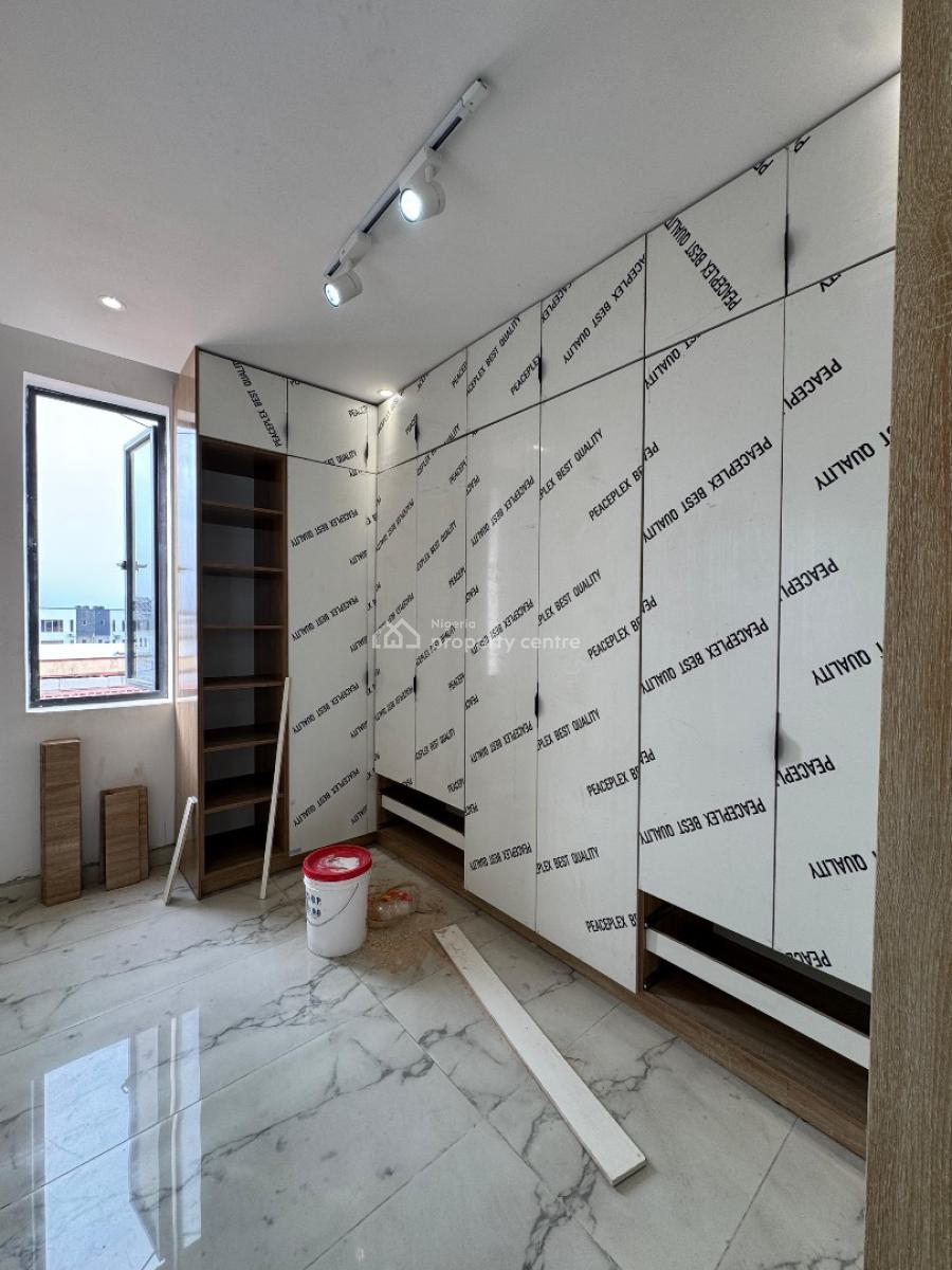 Spacious 5  Bedroom Semi-detached Duplex in a Secured Location, Idado, Lekki, Lagos, Semi-detached Duplex for Sale