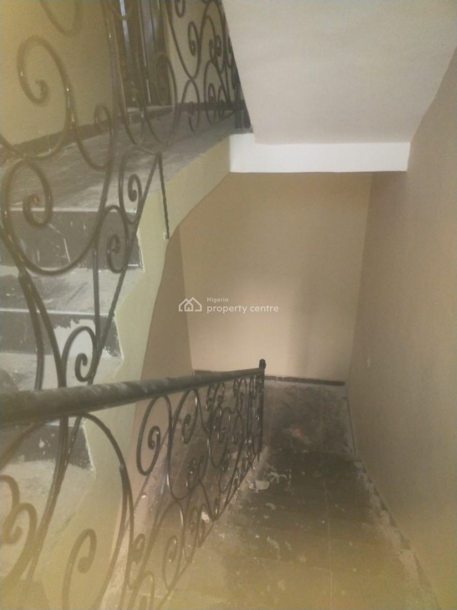 Nice 2. Bedroom Flat Ground Floor at Gbagada, Ifako Gbagada, Ifako, Gbagada, Lagos, Flat / Apartment for Rent