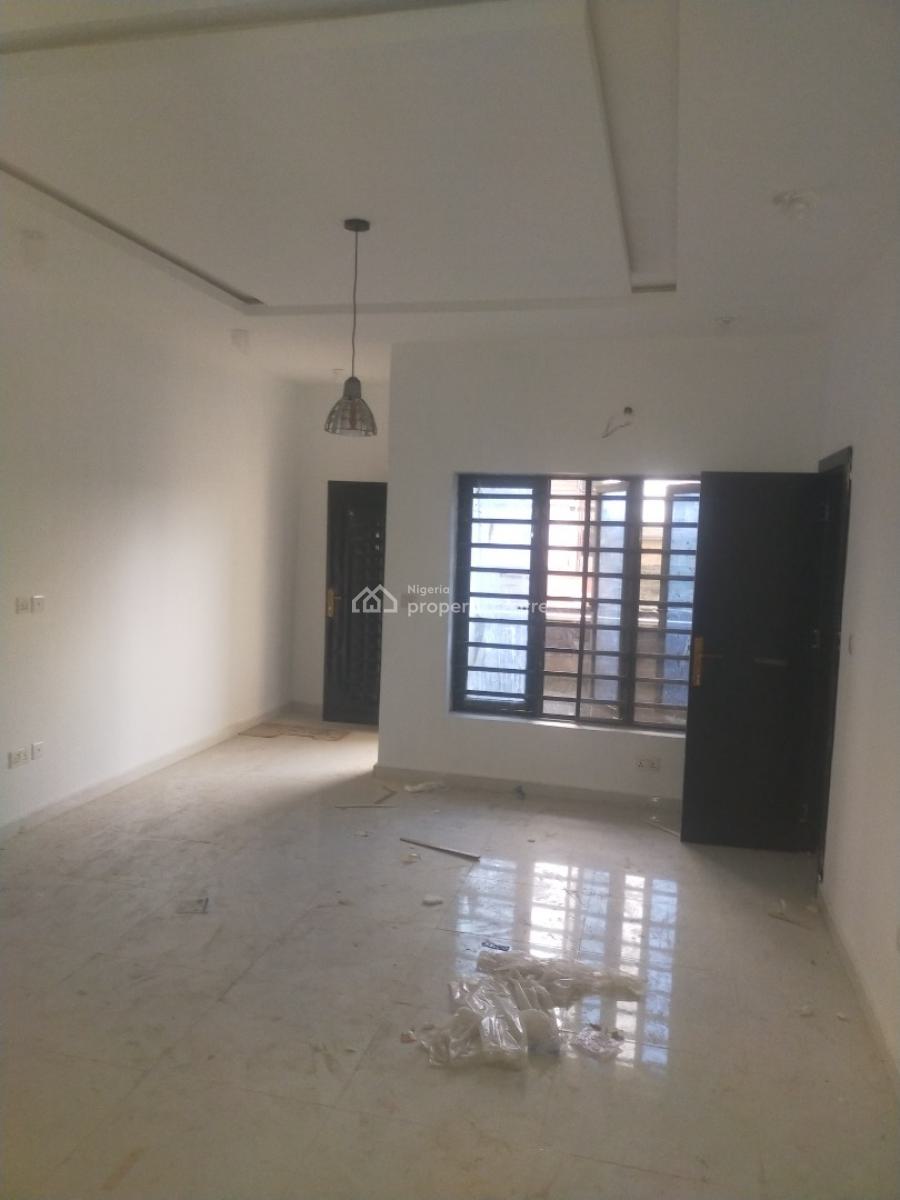 Nice 2. Bedroom Flat Ground Floor at Gbagada, Ifako Gbagada, Ifako, Gbagada, Lagos, Flat / Apartment for Rent