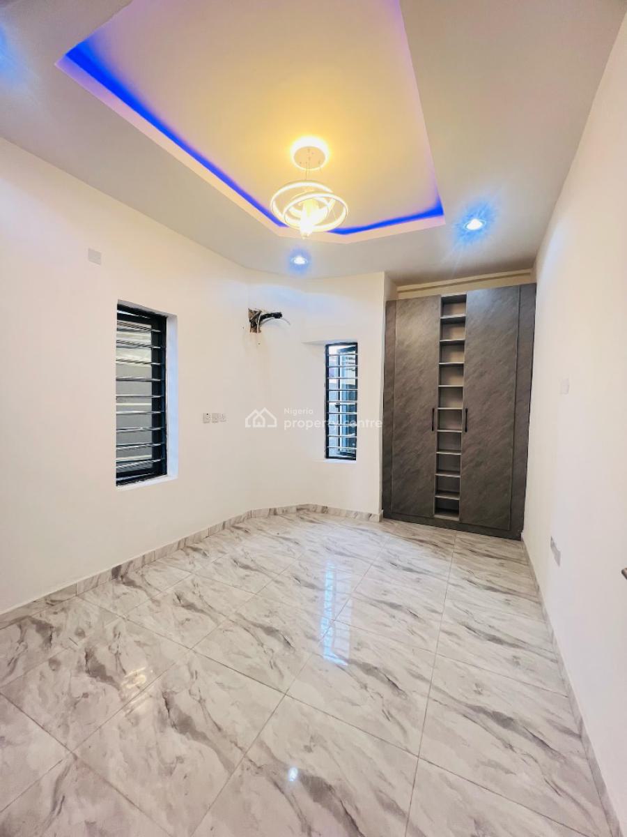 Eye Catchy Built 3 Bedroom Apartment with Range of Amenities, Eye Catchy Built 3 Bedroom Apartment with Range of Amenities, Gbagada, Lagos, House for Sale