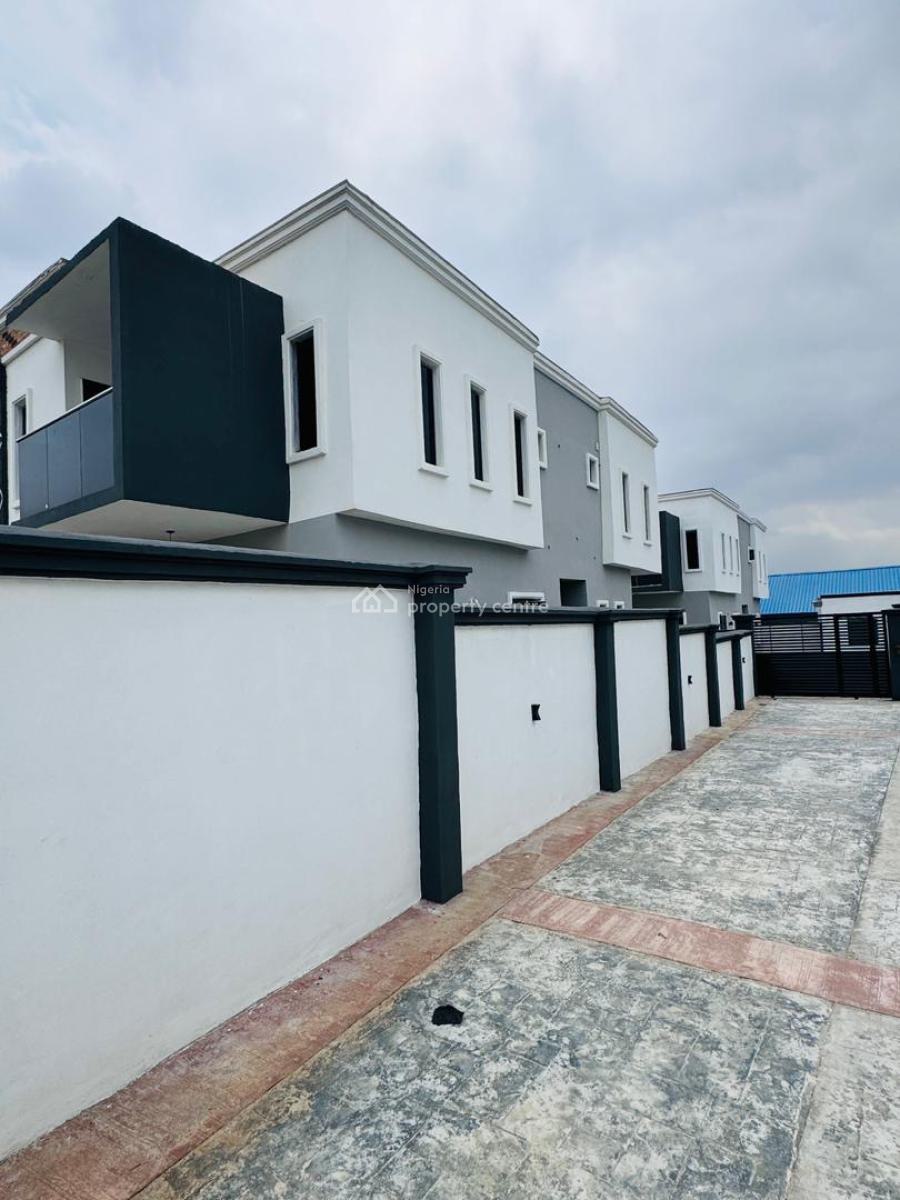 Luxury 4 Bedroom Detached Duplex + Bq in Kolapo Ishola Gra, Kolapo Ishola Gra, Ibadan, Akobo, Ibadan, Oyo, Detached Duplex for Sale