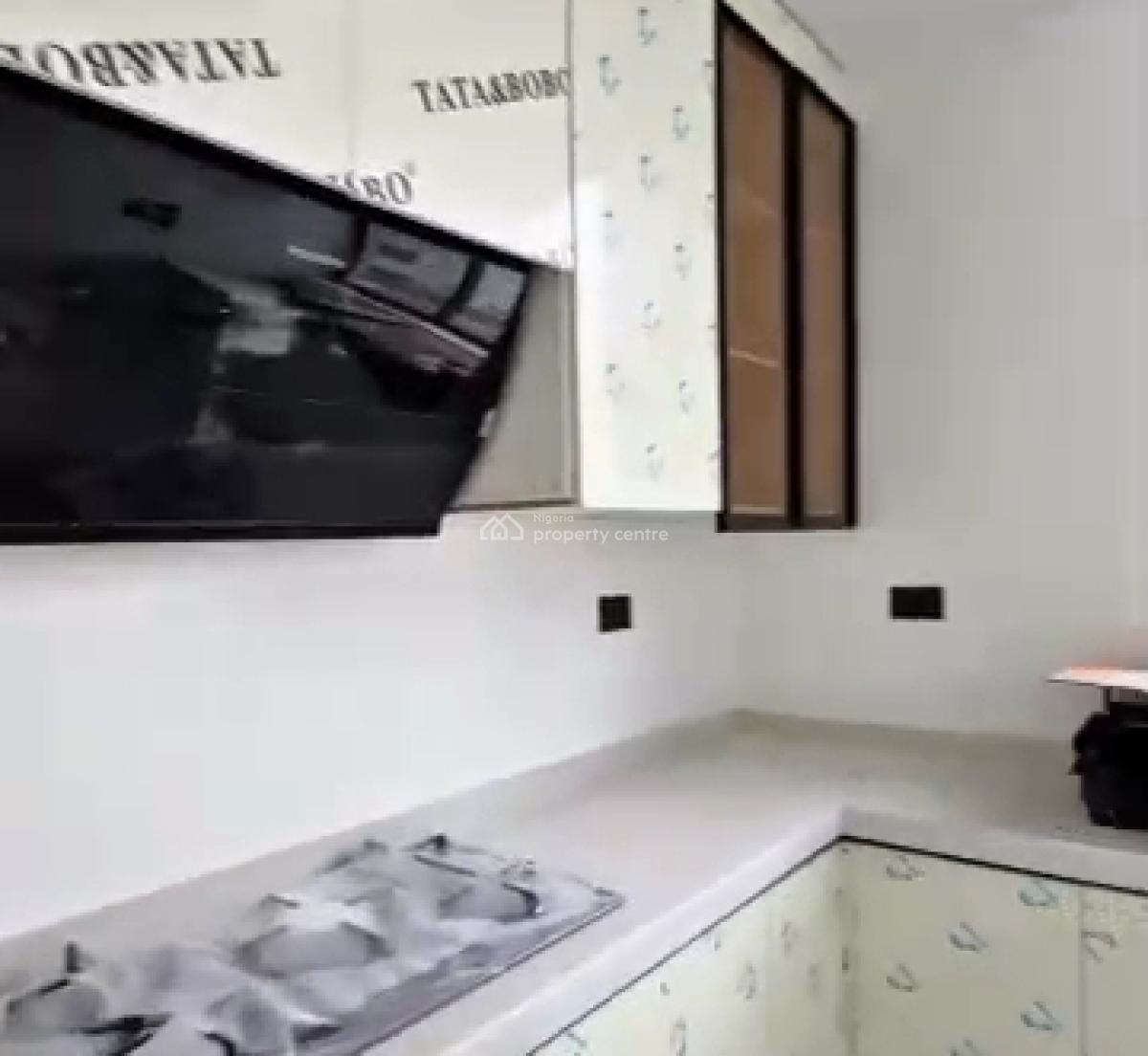 Brand New 2 Bedroom Apartment, Lekki Phase 1, Lekki, Lagos, Flat / Apartment for Sale