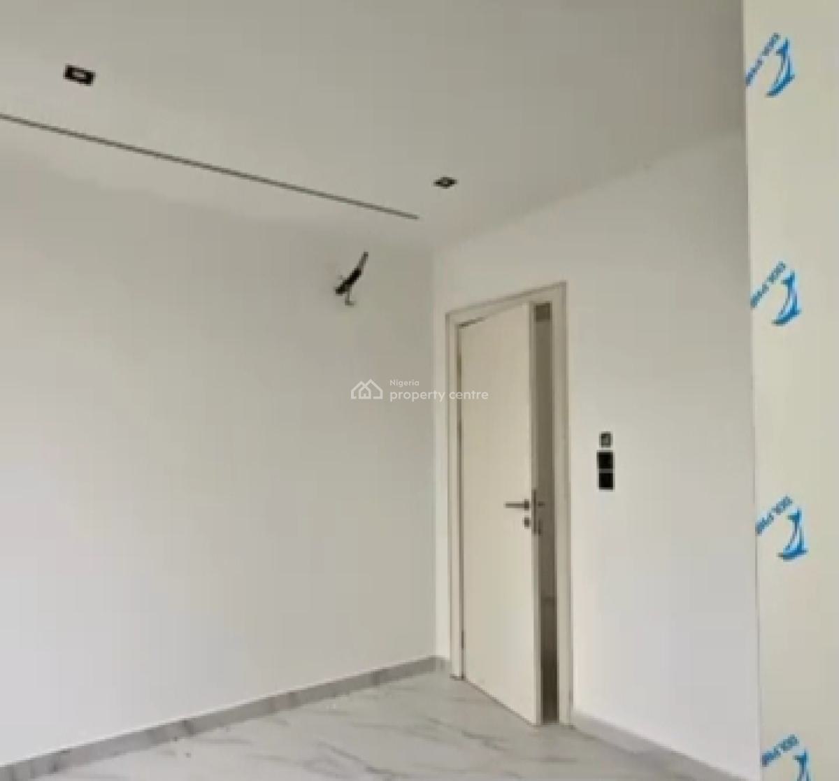 Brand New 2 Bedroom Apartment, Lekki Phase 1, Lekki, Lagos, Flat / Apartment for Sale