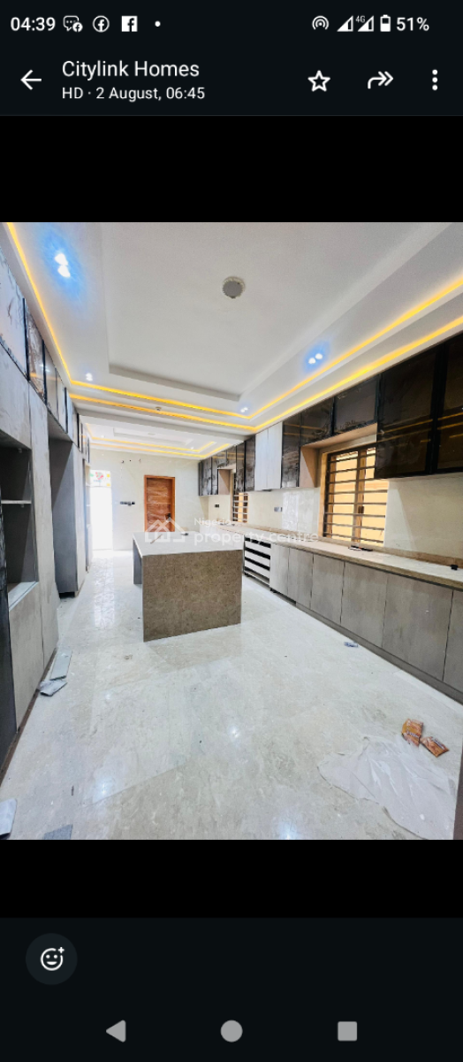 Exquisite 7-bedroom Mansion with Bq -- Ikeja Gra, Lagos, Ikeja Gra, Ikeja Gra, Ikeja, Lagos, Detached Duplex for Sale
