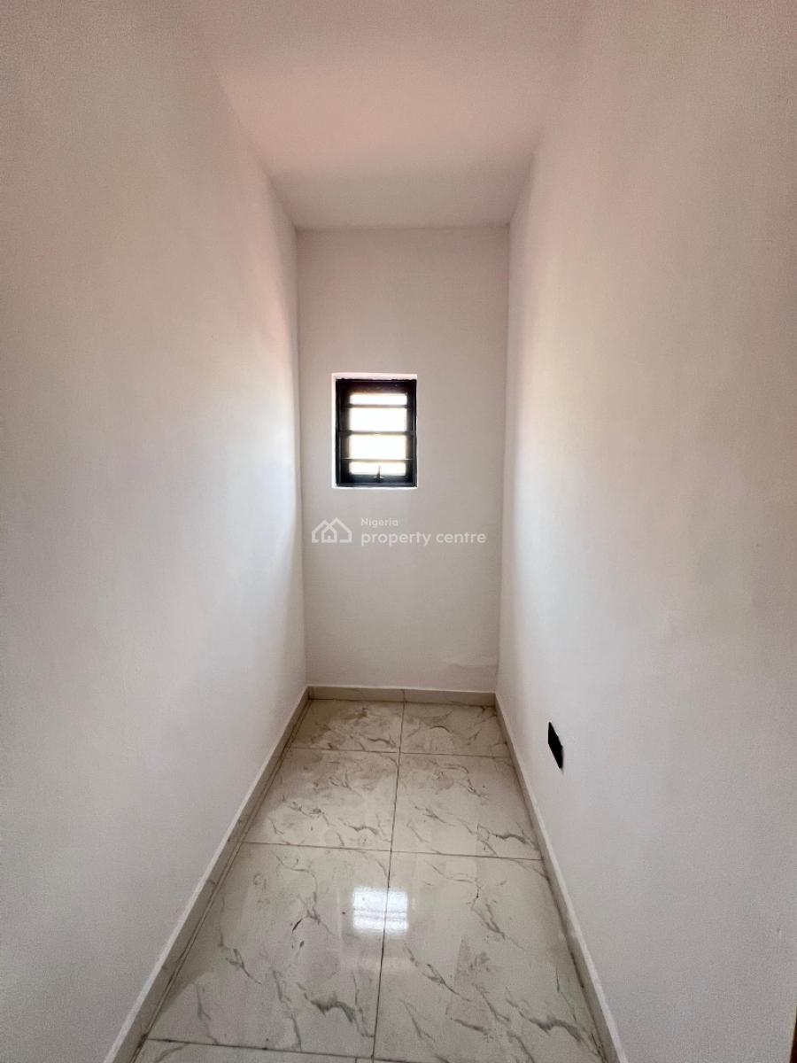 One Available Unit of 2 Bedroom Apartment with a Swimming Pool, Gym, Lekki Phase 1, Lekki, Lagos, Block of Flats for Sale