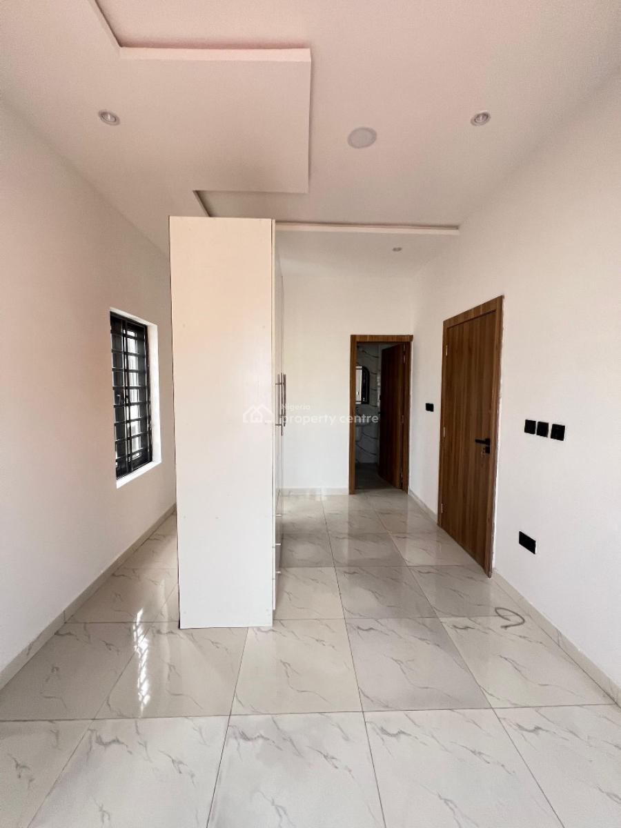 One Available Unit of 2 Bedroom Apartment with a Swimming Pool, Gym, Lekki Phase 1, Lekki, Lagos, Block of Flats for Sale