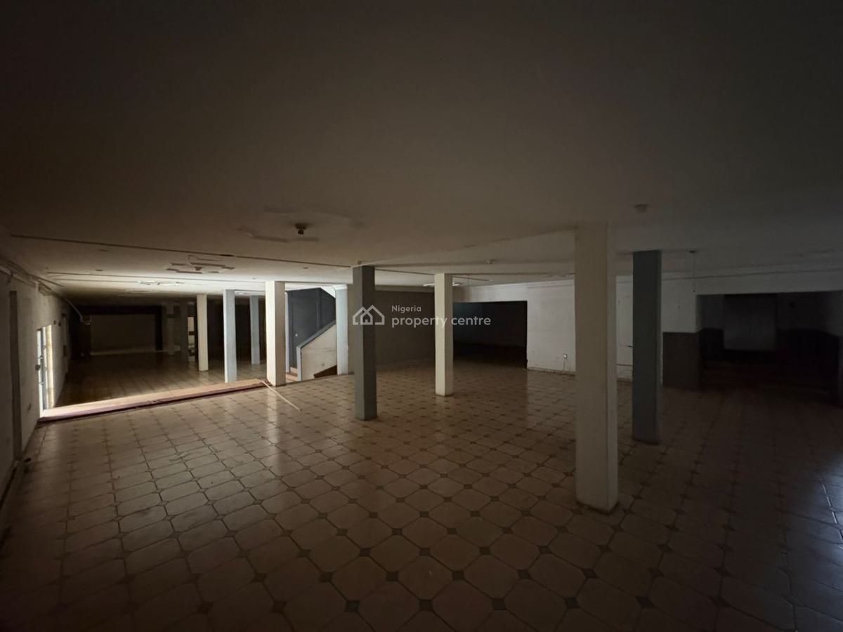 Lovely Office Company with Lettable Space of About 2500sqm, Wuse 2, Wuse 2, Abuja, Plaza / Complex / Mall for Rent
