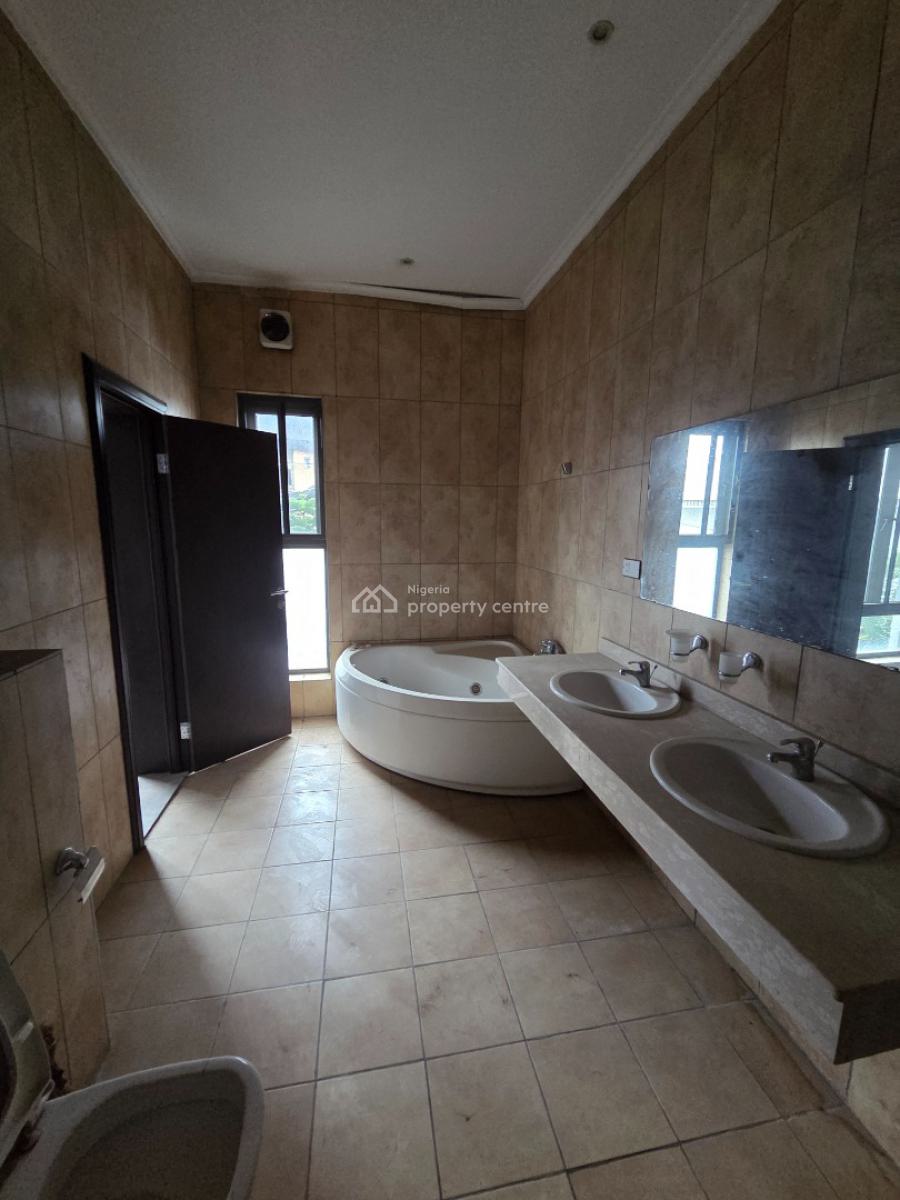 a Lovely  & Serviced 2 Bedroom  Apartment  with a Room Bq, Oniru, Victoria Island (vi), Lagos, Flat / Apartment for Rent