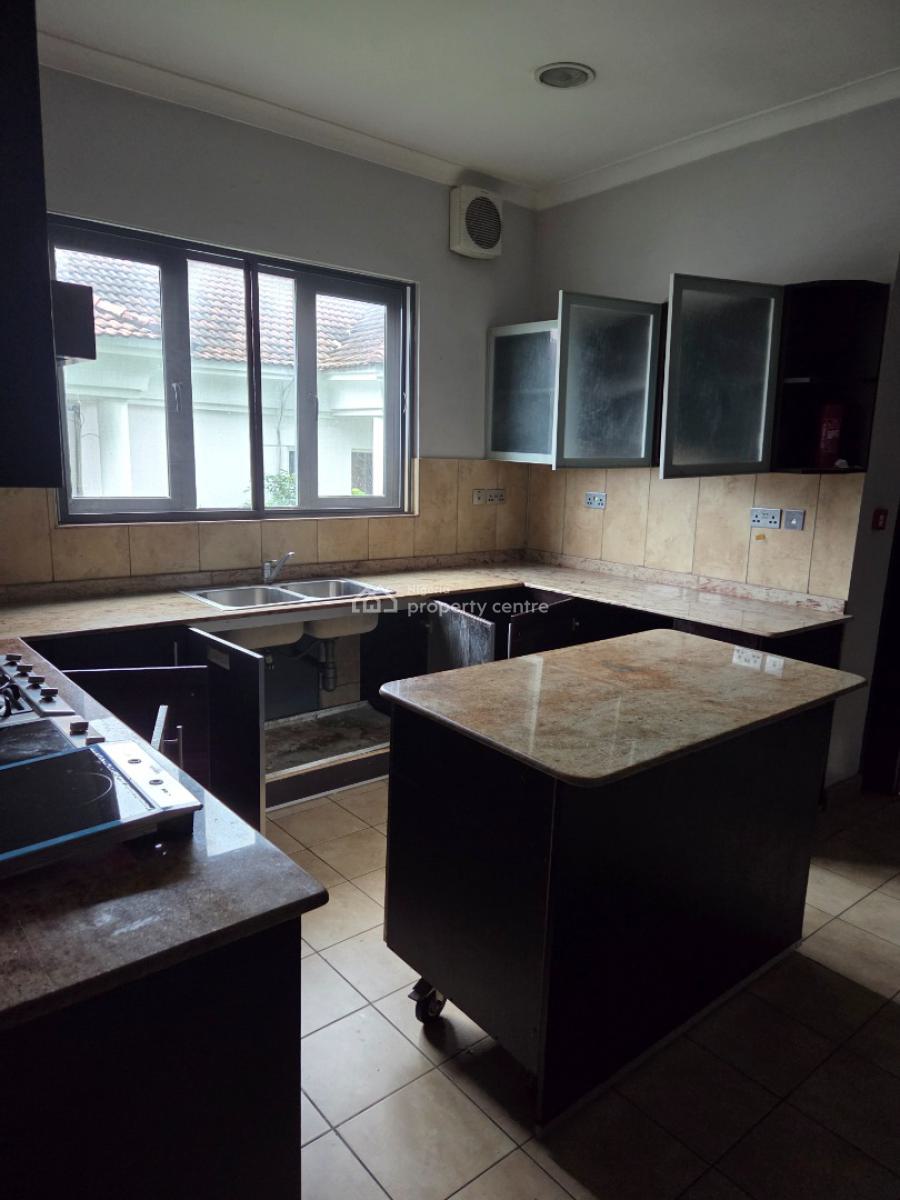a Lovely  & Serviced 2 Bedroom  Apartment  with a Room Bq, Oniru, Victoria Island (vi), Lagos, Flat / Apartment for Rent