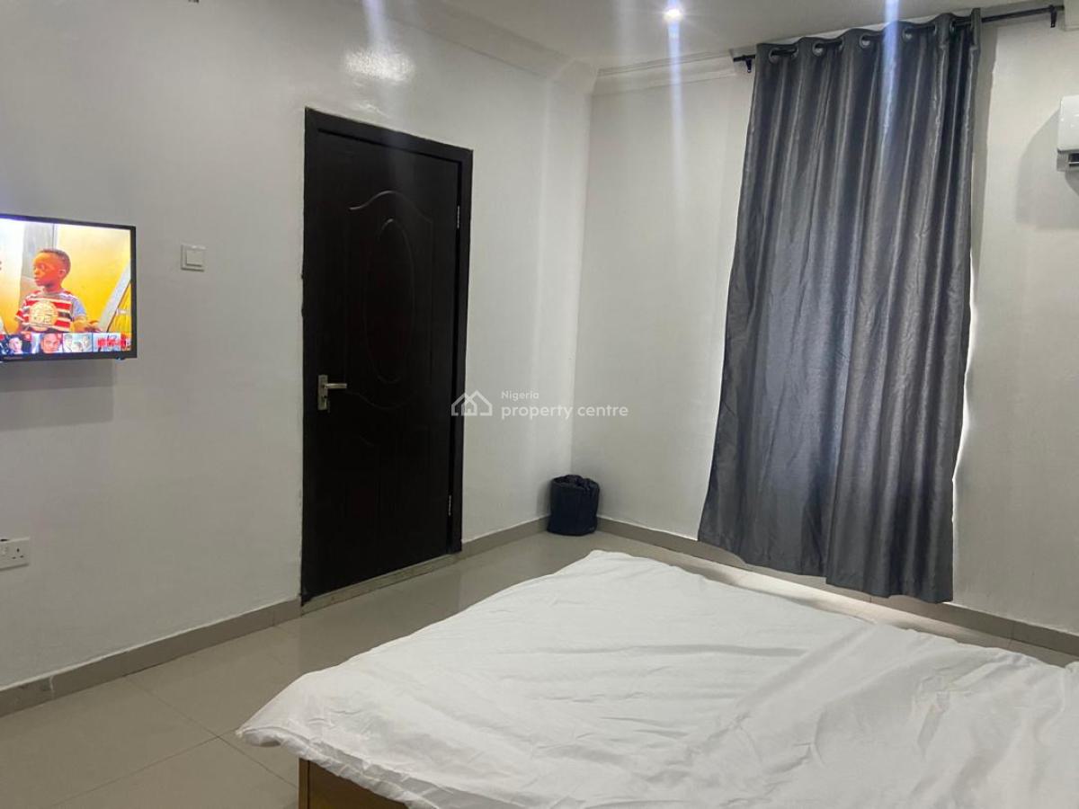 3 Bedrooms Flat with Excellent Facilities, Eru Ifa Street, Ikate Elegushi, Lekki, Lagos, Flat / Apartment for Rent