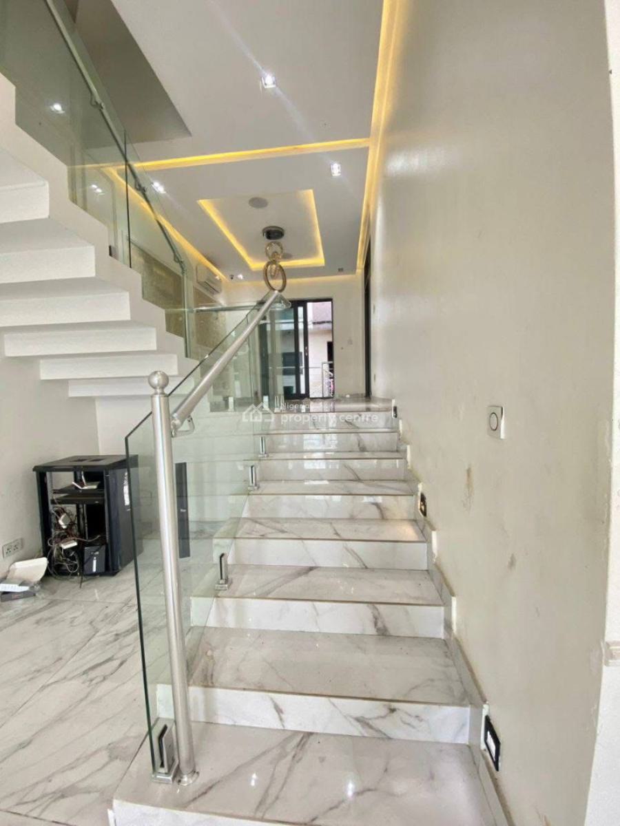 5-bedroom Semi- Detached  House, Old Ikoyi, Ikoyi, Lagos, Semi-detached Duplex for Sale