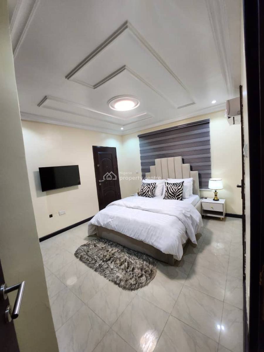 Luxury 3bedrooms Self Compound with Great Amenities, Fani Kayode Street Ikeja Gra, Ikeja Gra, Ikeja, Lagos, Flat / Apartment Short Let
