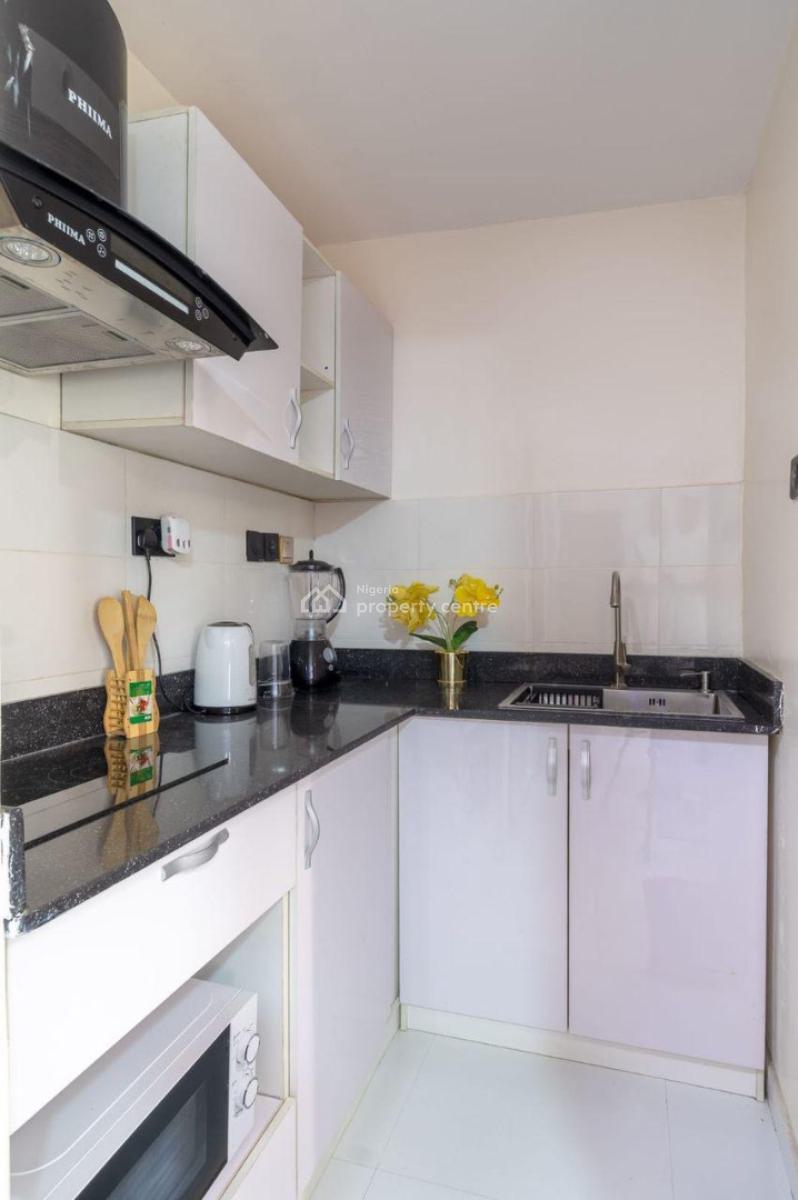 Luxury 3bedrooms Self Compound with Great Amenities, Fani Kayode Street Ikeja Gra, Ikeja Gra, Ikeja, Lagos, Flat / Apartment Short Let
