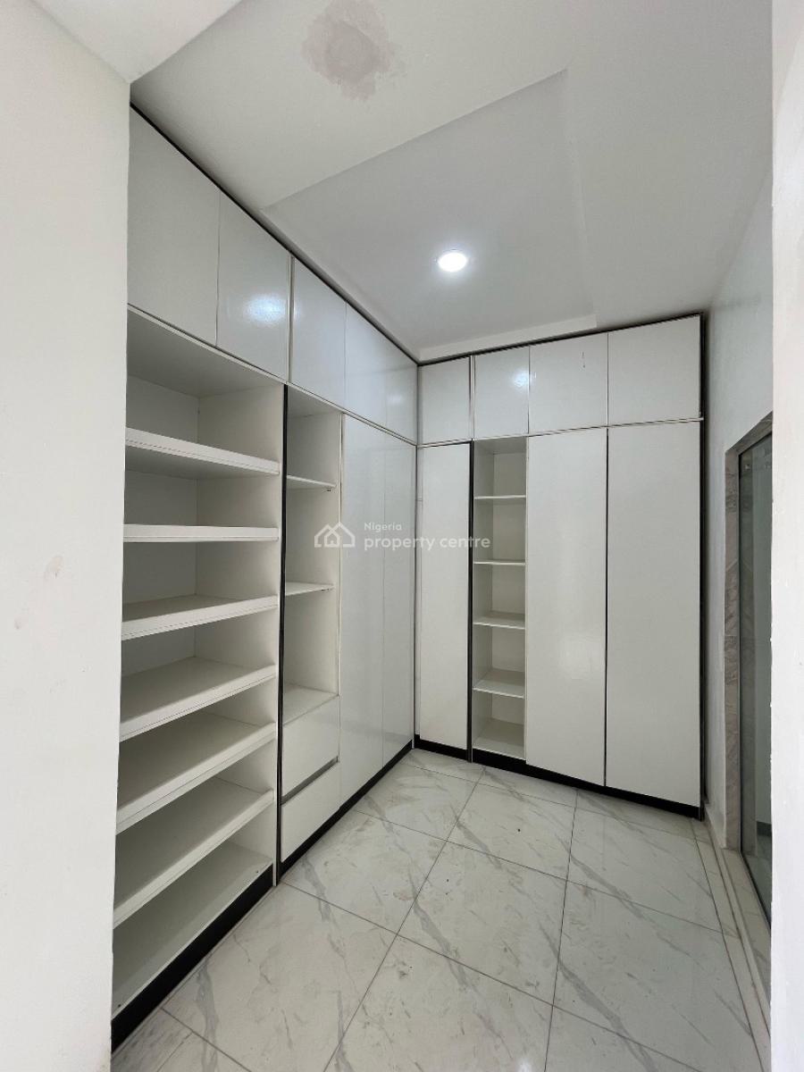 Spacious 5 Bedroom Fully Detached Duplex with a Bq, Ologolo, Lekki, Lagos, House for Sale