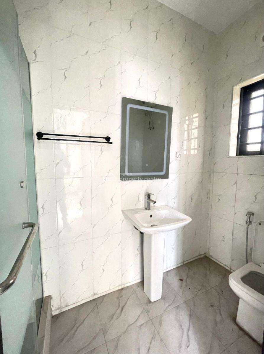 Stunning 2 Bedroom Apartment Fully Serviced with a Gym and Pool, Ologolo, Lekki, Lagos, Flat / Apartment for Sale