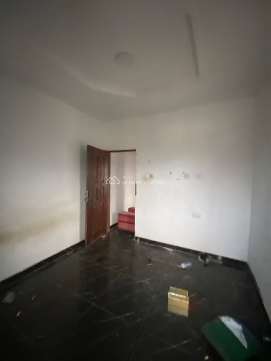 Very Sweet and Lovable Classic Dope Mini Flat Upstairs, Alashela Royal Estate, Ogombo, Ajah, Lagos, Mini Flat (room and Parlour) for Rent